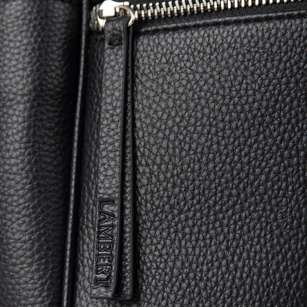 Le Vicky - Sac à couches en cuir vegan noir recyclé