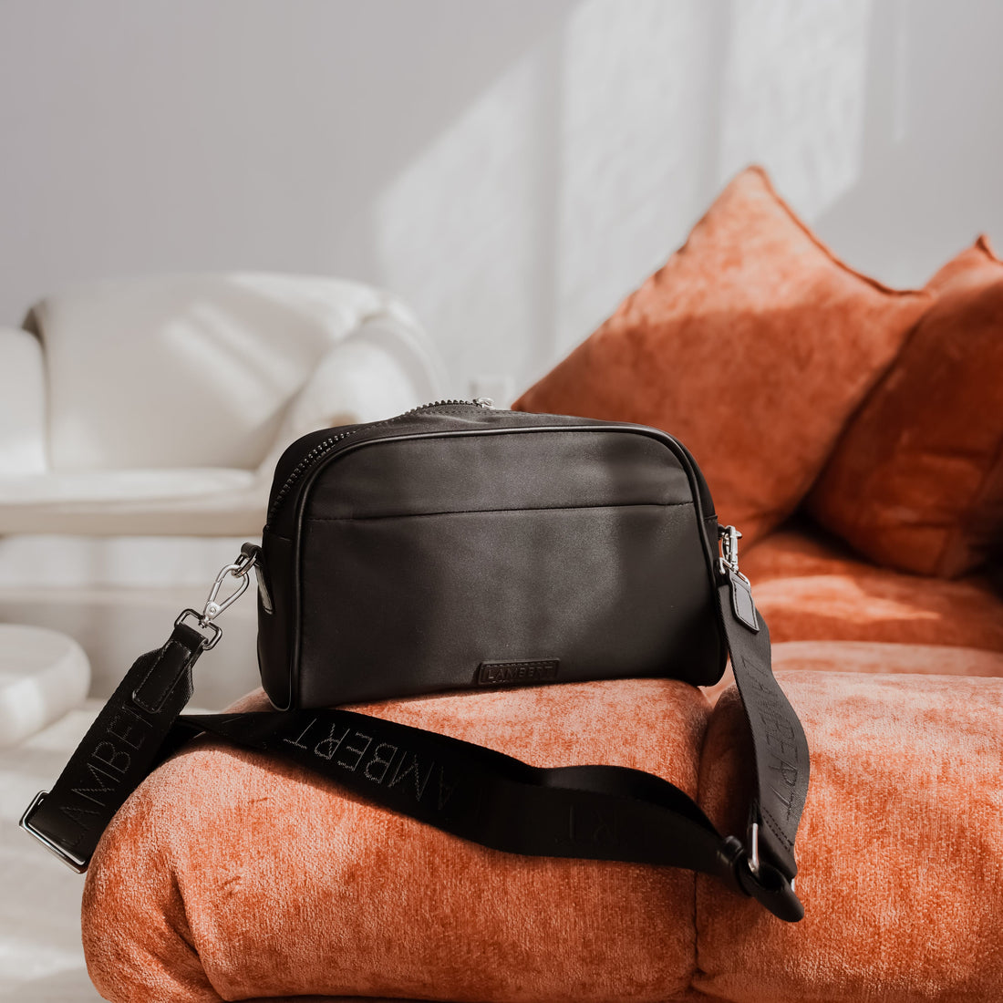 Le Dahlia – Sac à main 2-en-1 en nylon noir