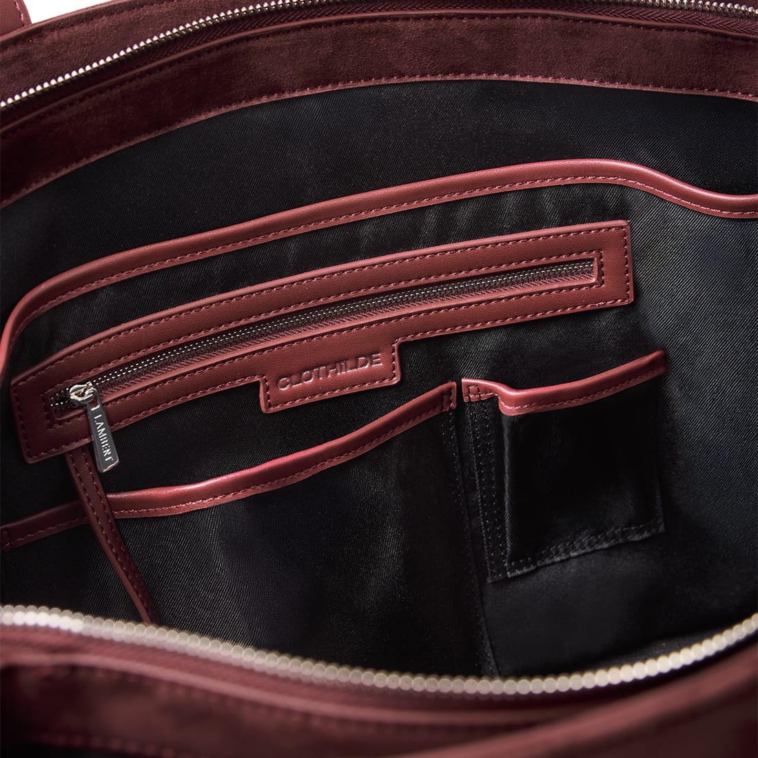 Le Clothilde – Sac fourre-tout en suède vegan cassis