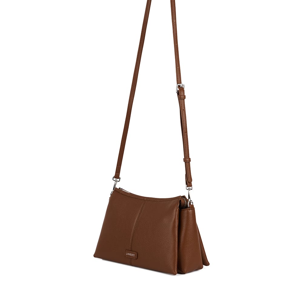 Le Eleanor – Sac bandoulière en cuir vegan hazelnut