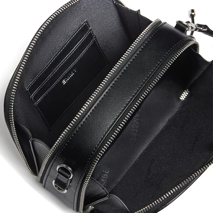 Le Emmy – Sac bandoulière en cuir vegan noir