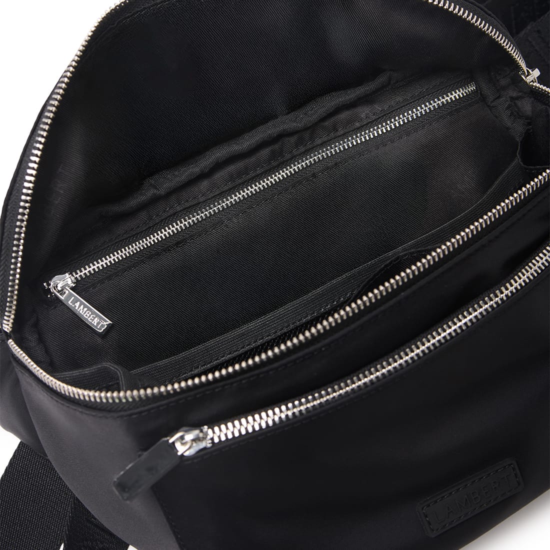 Le Juniper – Sac banane en nylon noir