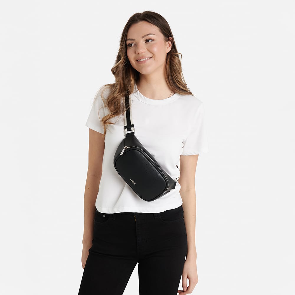 Le Sammy – Sac banane en cuir vegan noir