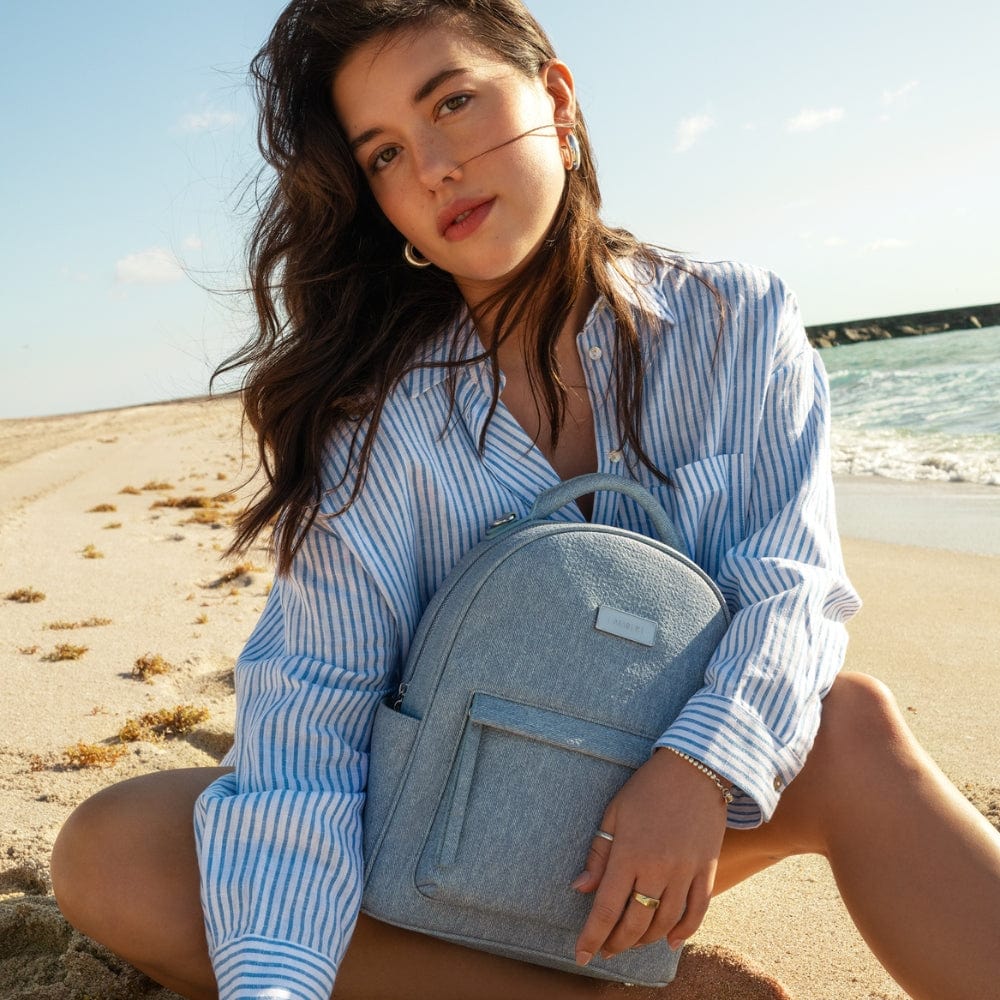 Le Maude - Sac à dos 3-en-1 en cuir vegan light denim