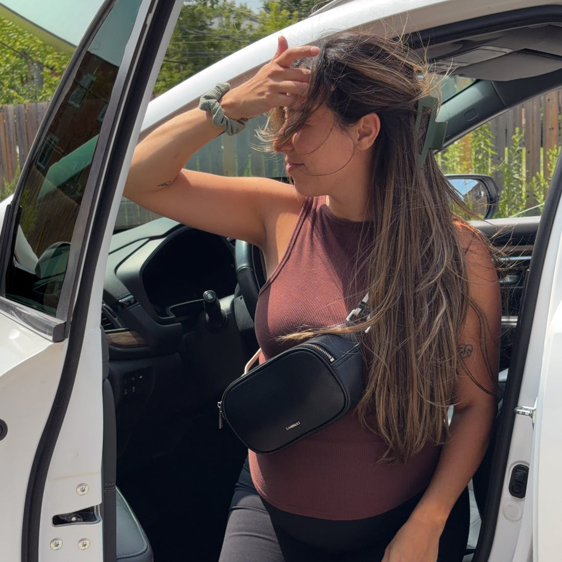 Le Sammy – Sac banane en cuir vegan noir