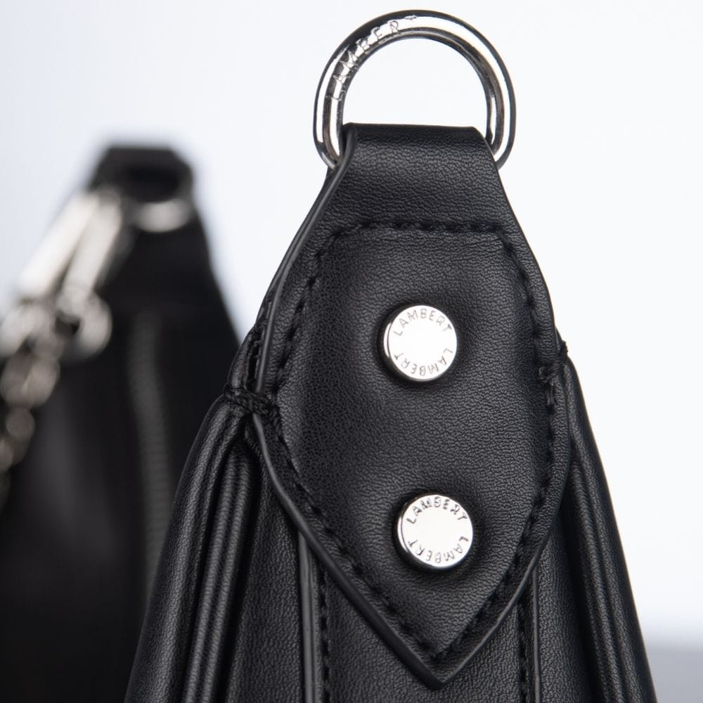 Le Jenny - Sac à main hobo en cuir vegan noir