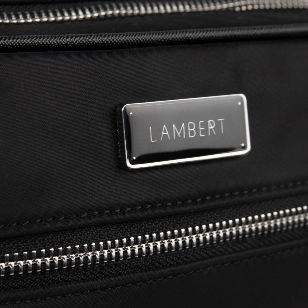 Le Jessie - Sac banane noir en nylon recyclé