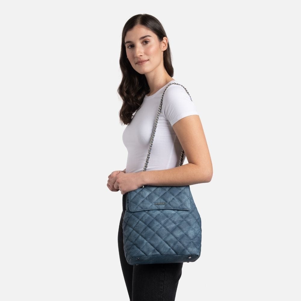 Le Sadie - Sac à dos 2-en-1 matelassé en cuir vegan denim